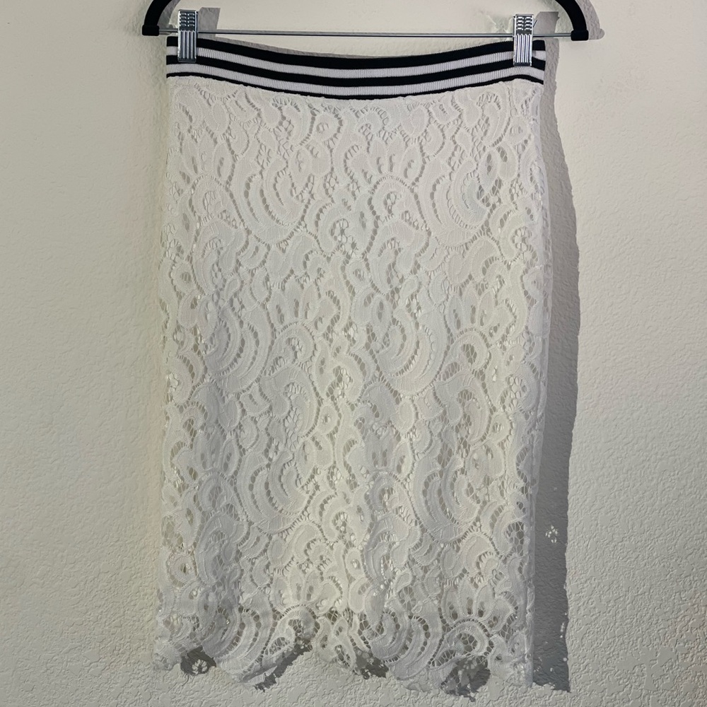 Guess White Lace Skirt 
Style #W5RD56W6W00